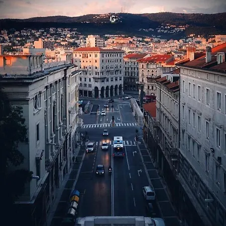 Central Apartment Trieste